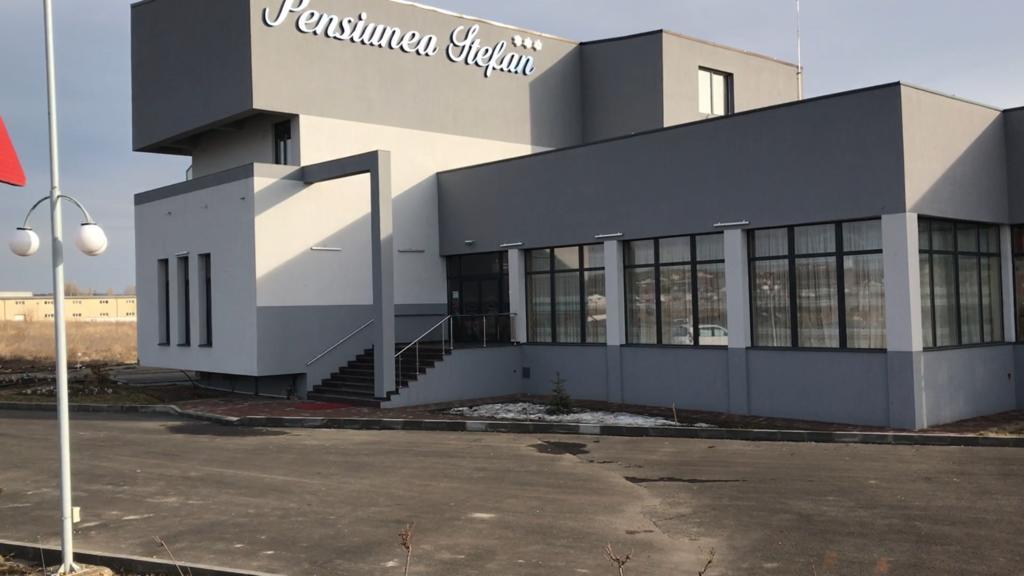 كرايوفا Pensiunea Stefan المظهر الخارجي الصورة